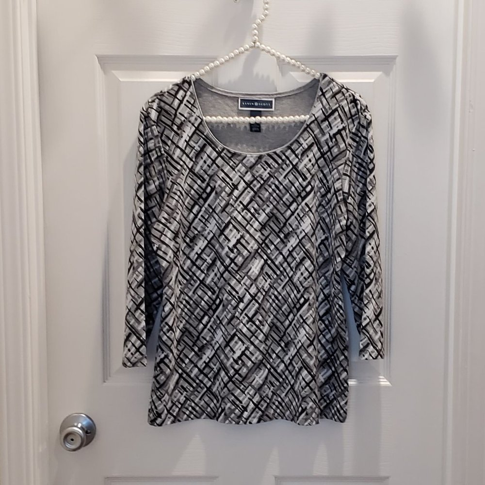 Karen Scott 3/4 Sleeve Grey Patterned Shirt - Picture 2 of 7